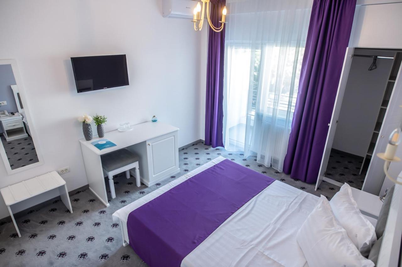 Hotel Tadora