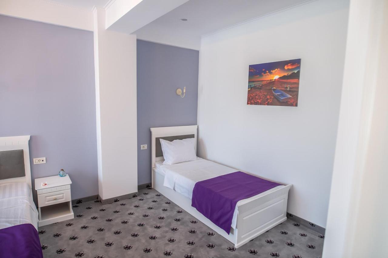 Tadora Hotel 3*